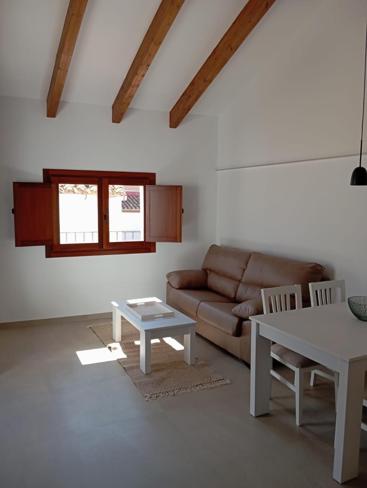 Apartamentos Turisticos La Bodegueta Утьель Экстерьер фото