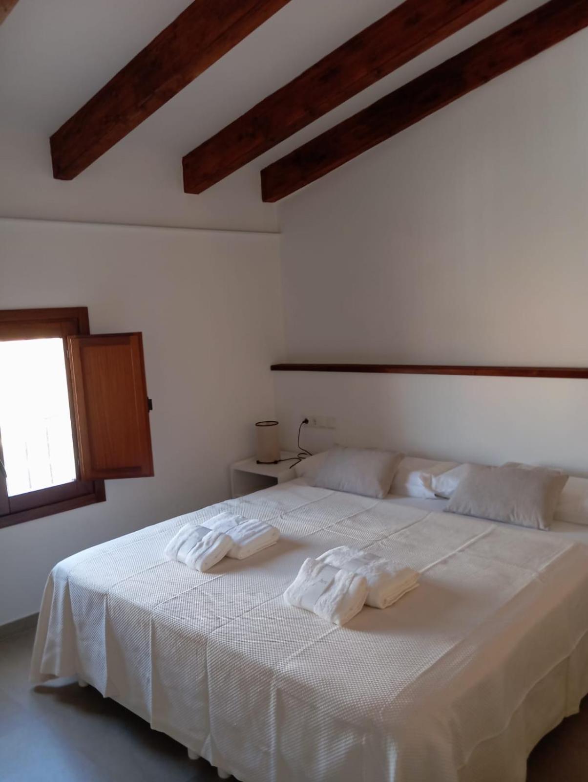 Apartamentos Turisticos La Bodegueta Утьель Экстерьер фото