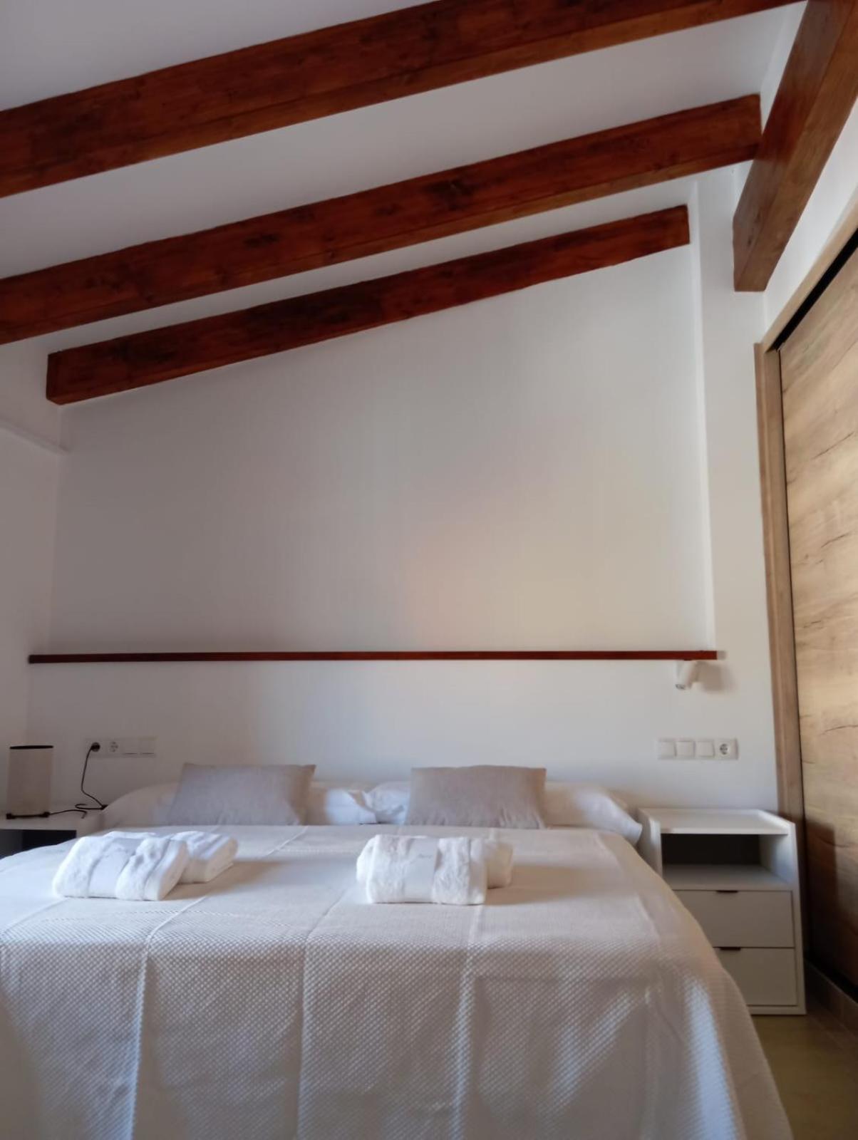 Apartamentos Turisticos La Bodegueta Утьель Экстерьер фото